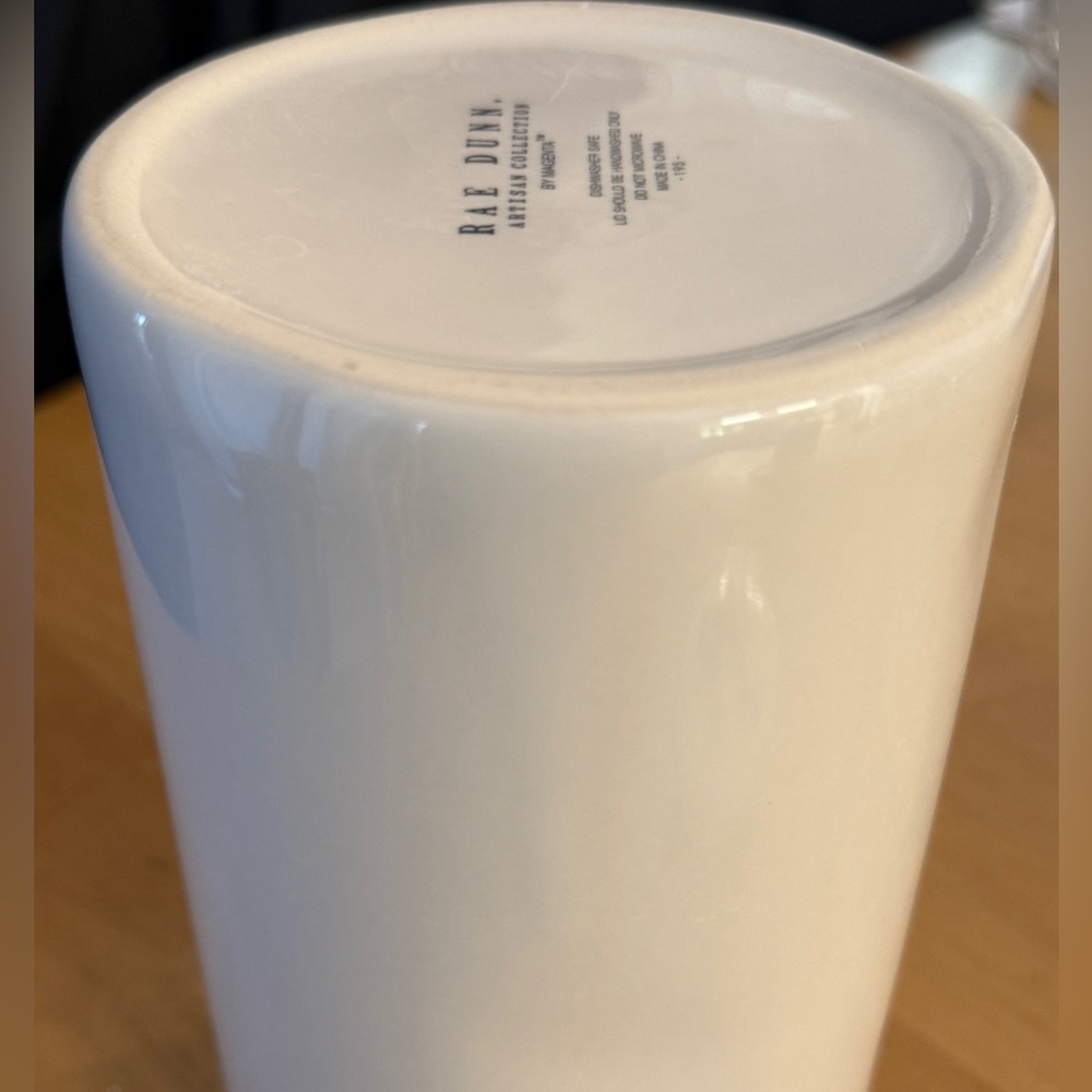 Rae Dunn White Ceramic Farmhouse CRUNCH Carrot Jar With Removable Lid - Picture 9 of 10
